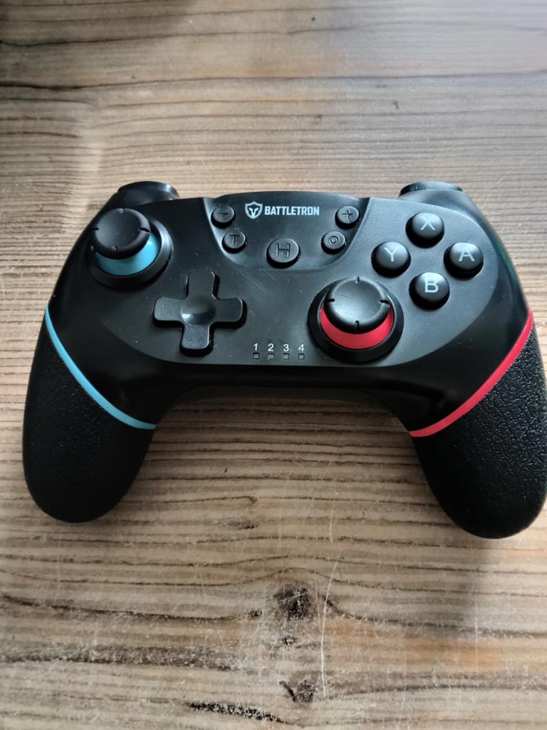 Manette Battletron pour Nintendo Switch, Consoles de jeu & Jeux vidéo, Jeux | Nintendo Switch, Envoi, Comme neuf