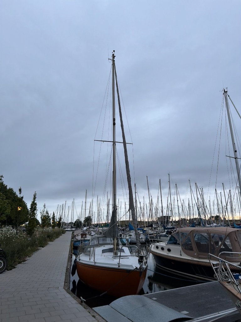 Schitterende zeilboot Folie Douce Jeanneau Brouwershaven, Watersport en Boten, Kajuitzeilboten en Zeiljachten, 9 m, Gebruikt, Jeanneau