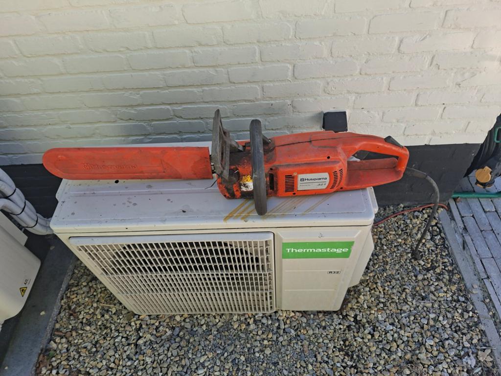 Husqvarna  kettingzaag, Ophalen, Kettingzaag