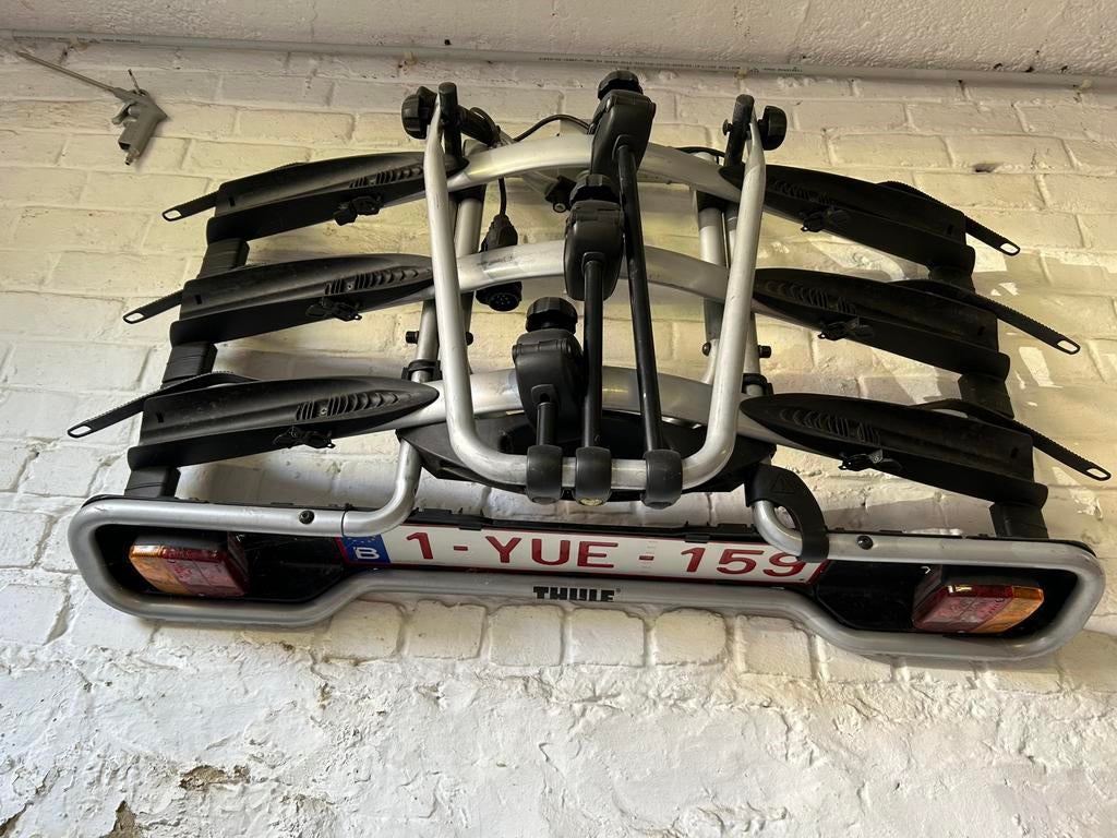 Thule 3 vélos, Autos : Divers, Porte-vélos, Support d'attelage, 3 vélos ou plus, Comme neuf, Vélo électrique