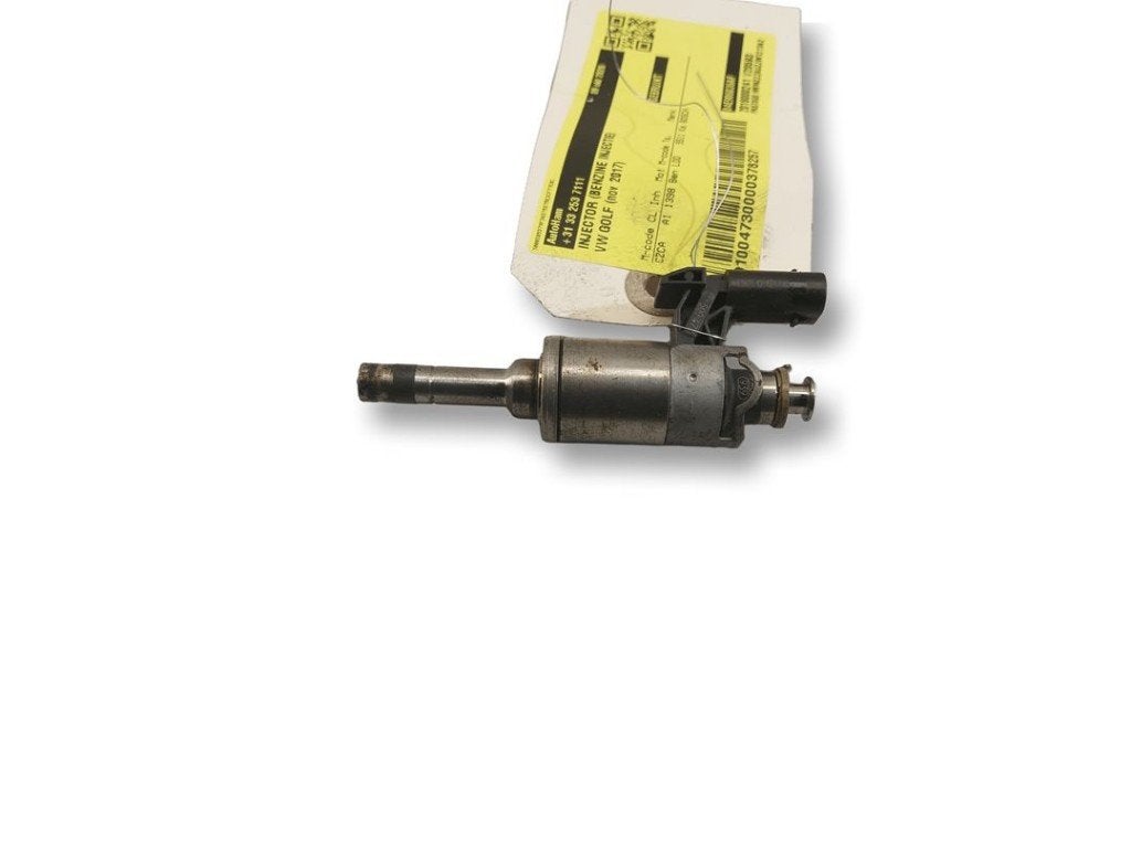INJECTOR BRANDSTOF Volkswagen Golf VII (AUA), Auto-onderdelen, Robert Bosch AG, Gebruikt, Volkswagen, Robert-Bosch-Allee 1
74232  Abstatt, DE