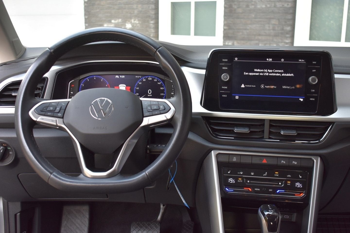Volkswagen T-Roc Automaat/Cruise control/Climate Control/Ver, Auto's, Automaat, Bedrijf, SUV of Terreinwagen, Zilver of Grijs