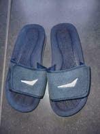 Donkerblauwe badslippers - maat 34-35, Kinderen en Baby's, Ophalen, Gebruikt, Jongen of Meisje, Overige typen