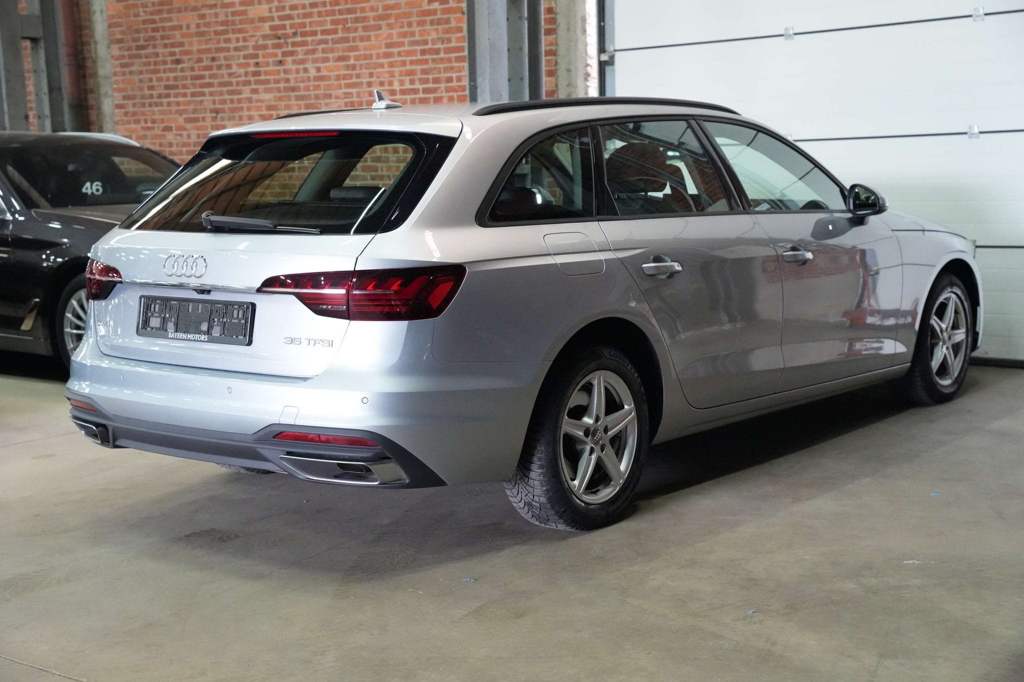 Audi A4 Avant 35 TFSI Benzine Garantie, Cuir, Argent ou Gris, Achat, Entreprise