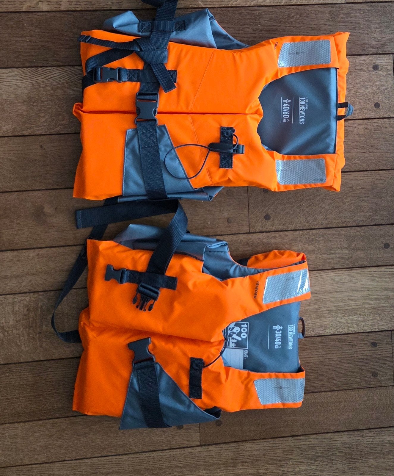 2 kind reddingsvesten- als nieuw, Watersport en Boten, Watersportkleding, Ophalen of Verzenden, Zo goed als nieuw, Kind, Decathlon