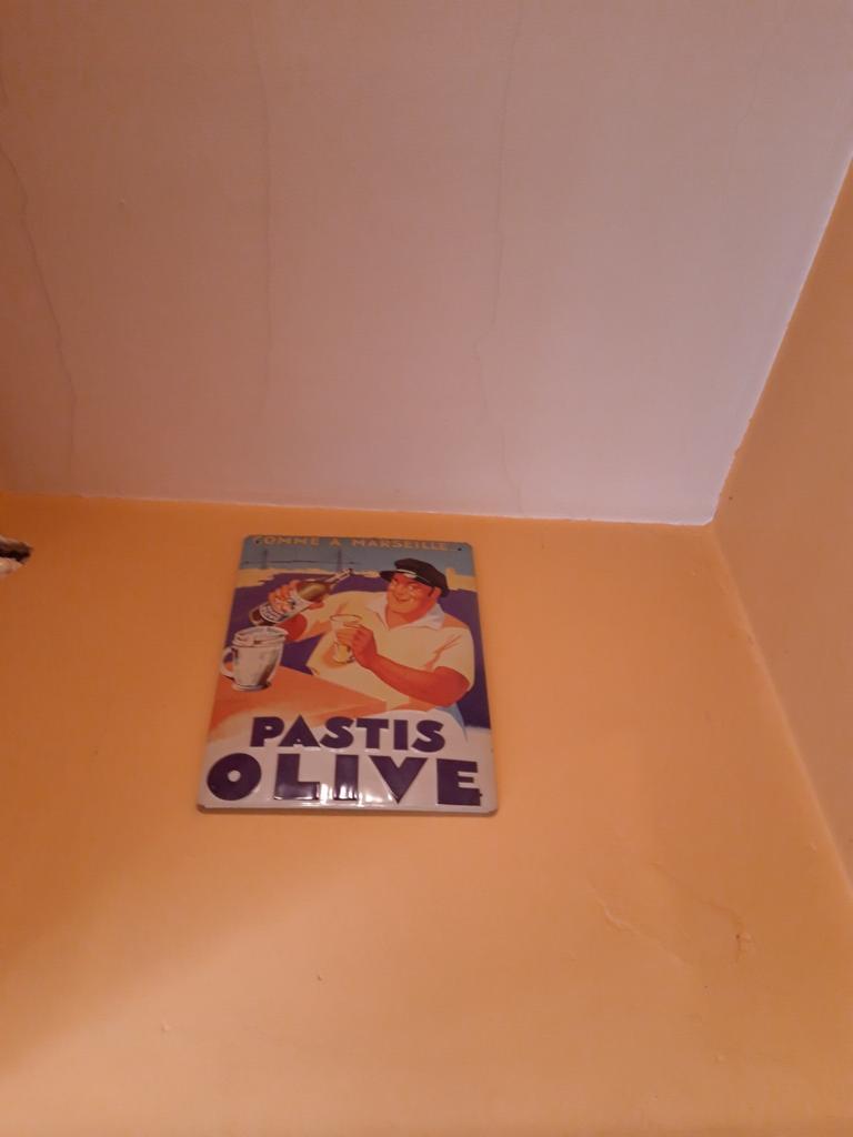 Plaques publicitaires, Enlèvement