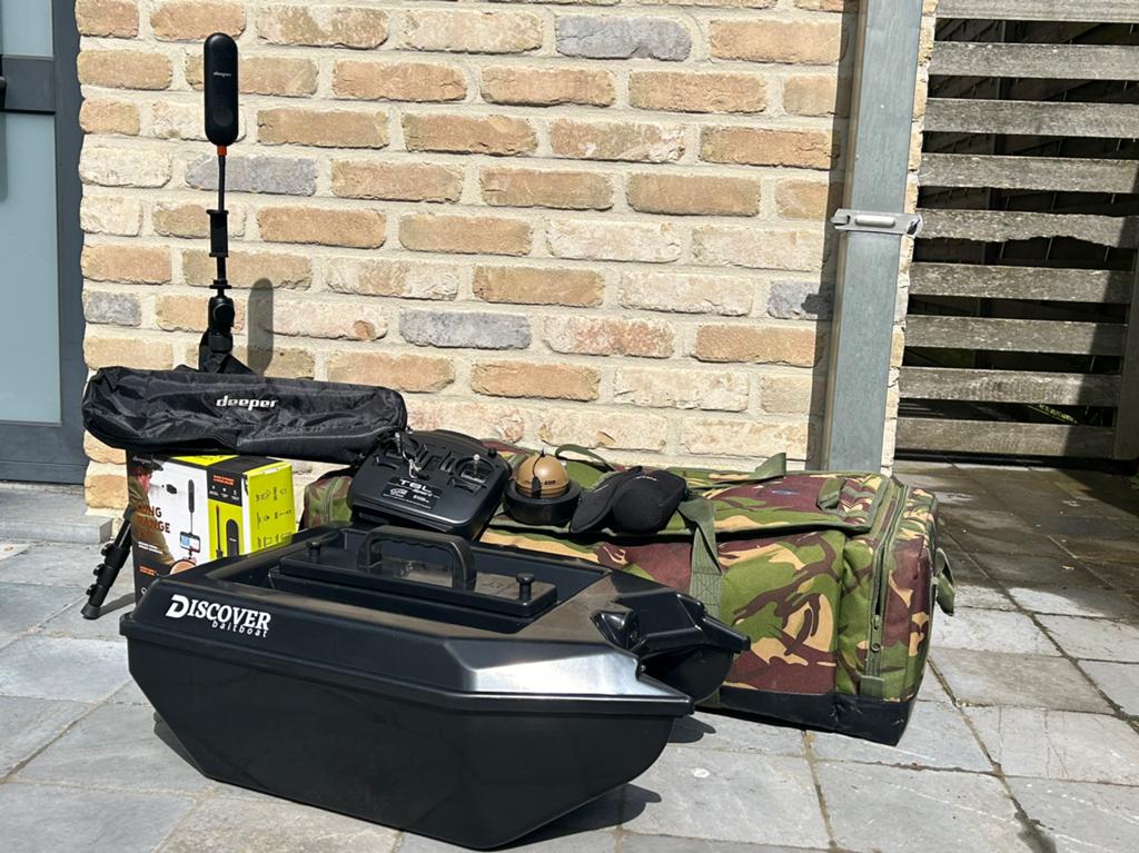 Discover Baitboat, Watersport en Boten, Ophalen, Zo goed als nieuw