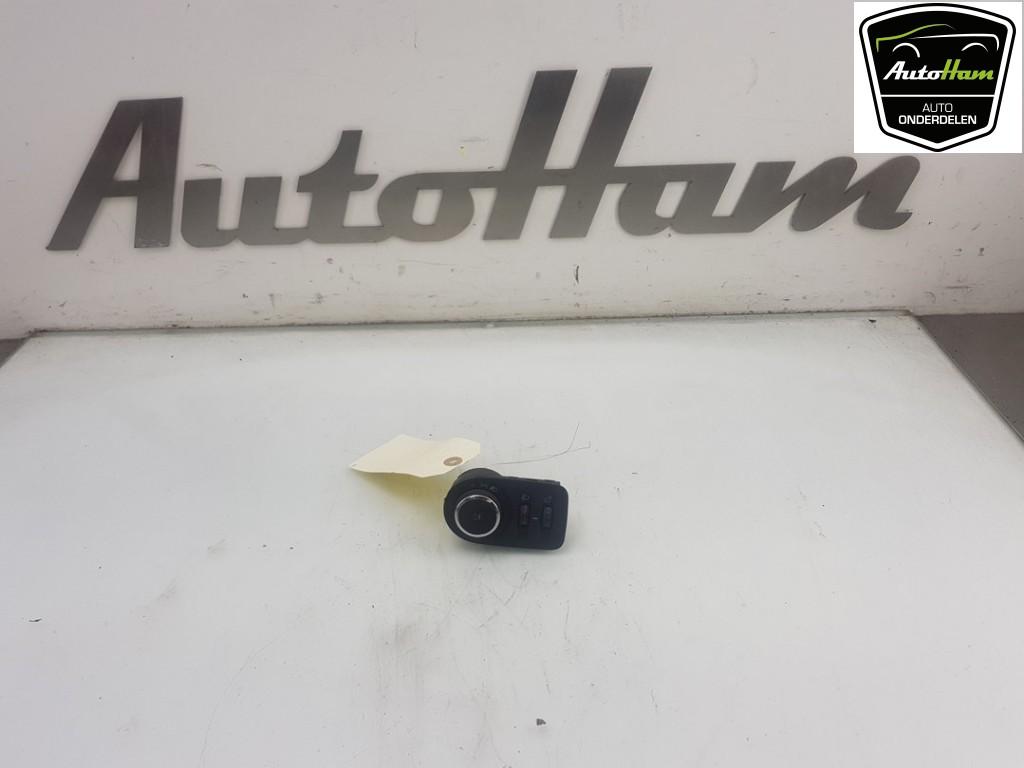 LICHTSCHAKELAAR Opel Corsa D (|13310330|13310282|), Gebruikt, Opel