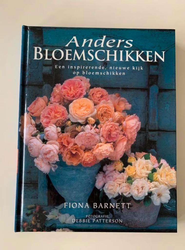 Anders bloemschikken, Fiona Barnett Hardcover, Boeken, Ophalen of Verzenden, Nieuw