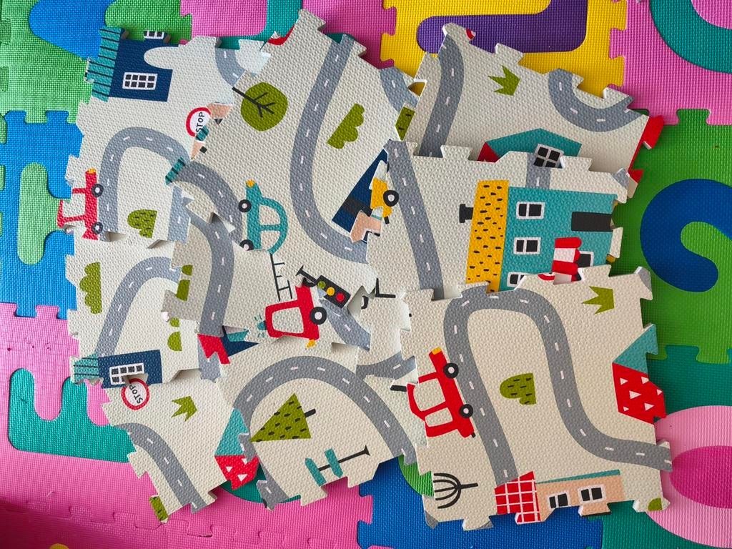 Tapis de jeu/tapis de puzzle avec routes et voitures (9 pièc, Enlèvement