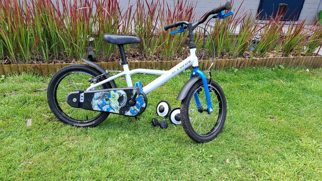 kinderfiets 16 inch, Fietsen en Brommers, Ophalen, Zijwieltjes, Velgrem, Btwin Decathlon