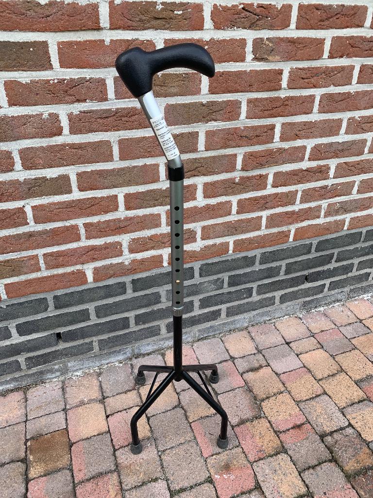 Wandelstok vierpotige en verstelbaar, Diversen, Ophalen of Verzenden, Verstelbaar, Gebruikt
