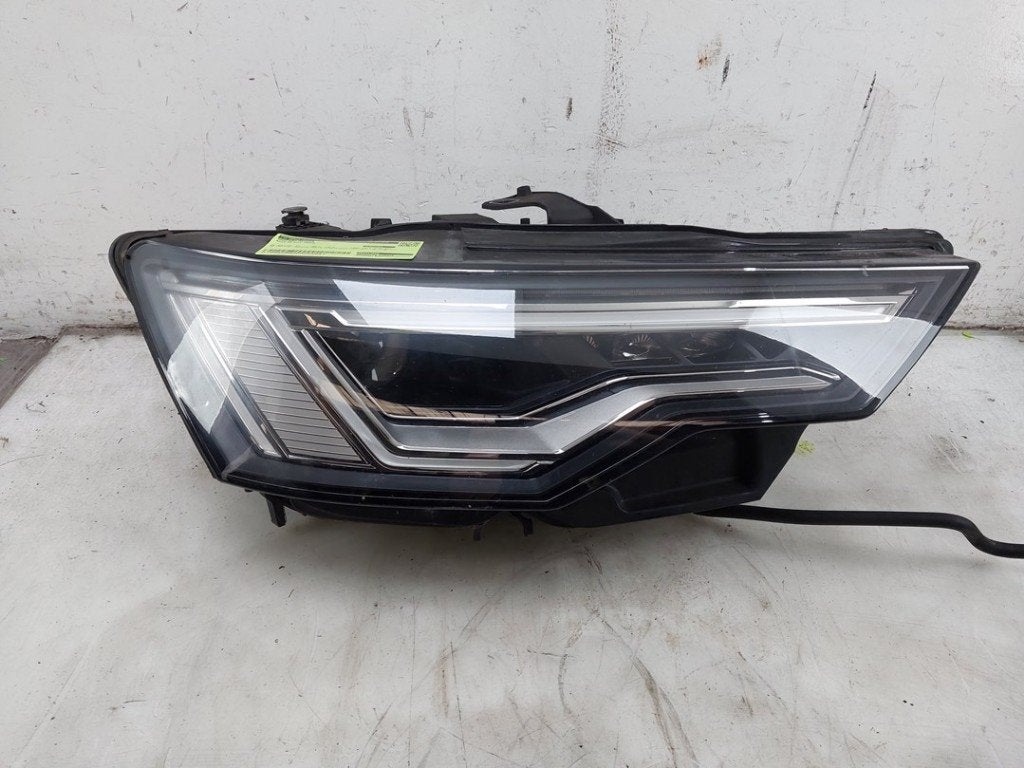 PHARE / OPTIQUE AVANT DROIT Audi A6 Avant (C8) (01-2018/-), Audi, Utilisé, Rixbecker Straße 75
59552  Lippstadt, DE, Info@forvia.com