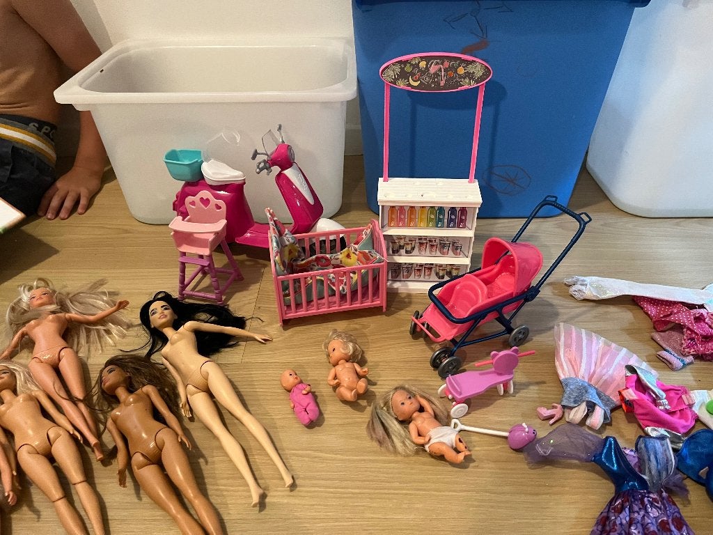 Barbiepoppen, auto, scooter en overige spullen, Enfants & Bébés, Jouets | Poupées, Enlèvement, Utilisé, Barbie
