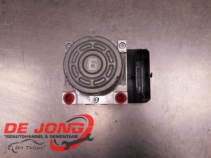 Pompe ABS d'un BMW X1, -, 3 mois de garantie, Utilisé, -
