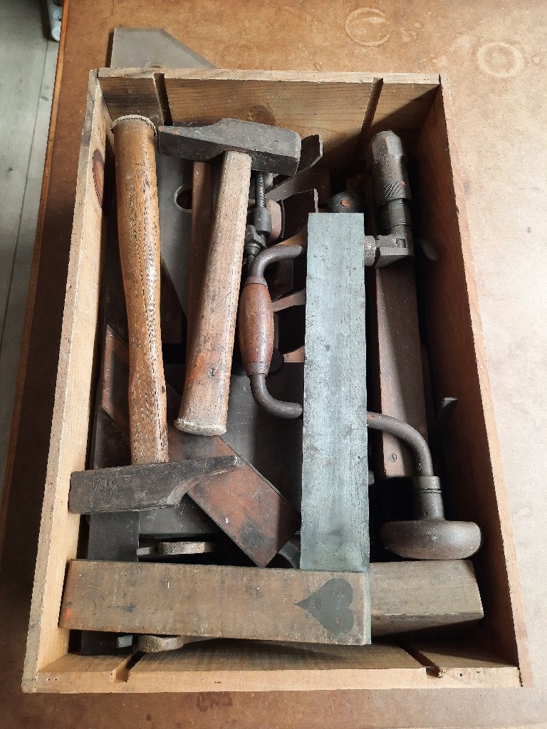 oud schrijnwerkersgereedschap, Antiquités & Art, Antiquités | Outils & Instruments, Enlèvement