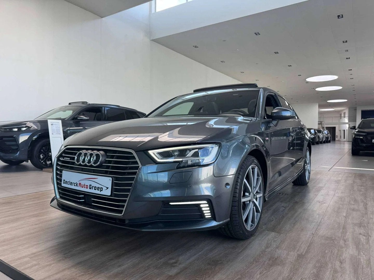 Audi A3 Sportback 40 e-tron S-TRONIC*S-LINE*FULL OPTION*27.0, Autos, Audi, 1395 cm³, Argent ou Gris, Achat, Euro 6