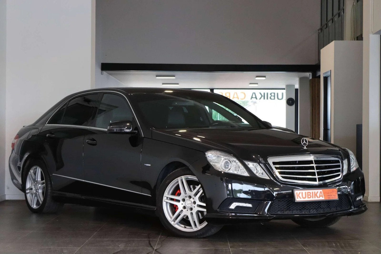 Mercedes-Benz E-Class 200 E 200 CDI BE Avantgarde Start/Stop, Gebruikt, Zwart, 4 cilinders, 136 pk