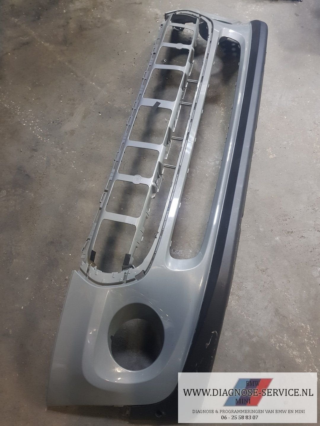 Mini one cooper F56 voorbumper grijs, Ophalen, Gebruikt, -, Voor