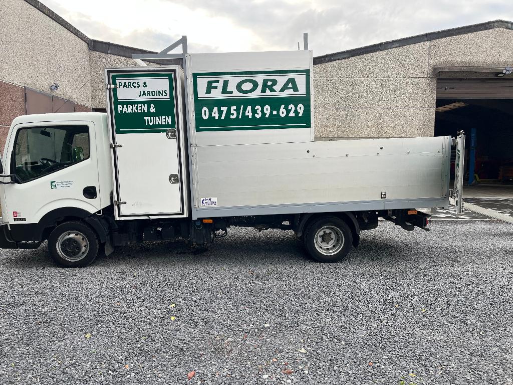 NISSAN NT 400, Autos, Achat, Euro 6, Entreprise, 3 places