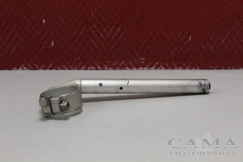 BRAS DE SUSPENSION DROIT YZF R1 2004-2006 (YZF-R1 5VY), Dhr. S. di Majo, Utilisé, Info@cama-motorparts.nl, P.J. Troelstraweg 8 8
3144 CX  MAASSLUIS, NL