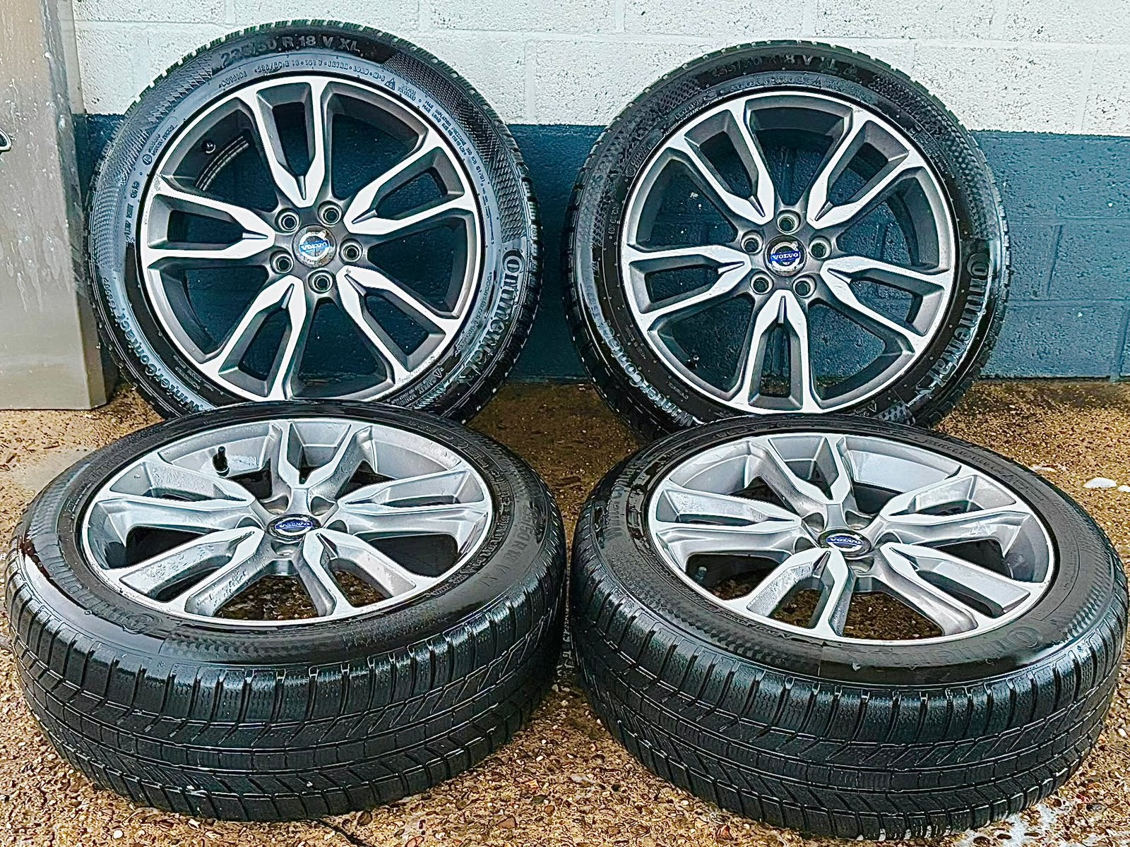Volvo Velgen, Ophalen of Verzenden, 18 inch, Band(en)
