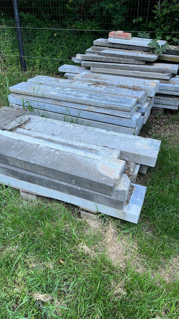 Adruinen vensterbanken, Doe-het-zelf en Bouw, Ophalen, Zo goed als nieuw
