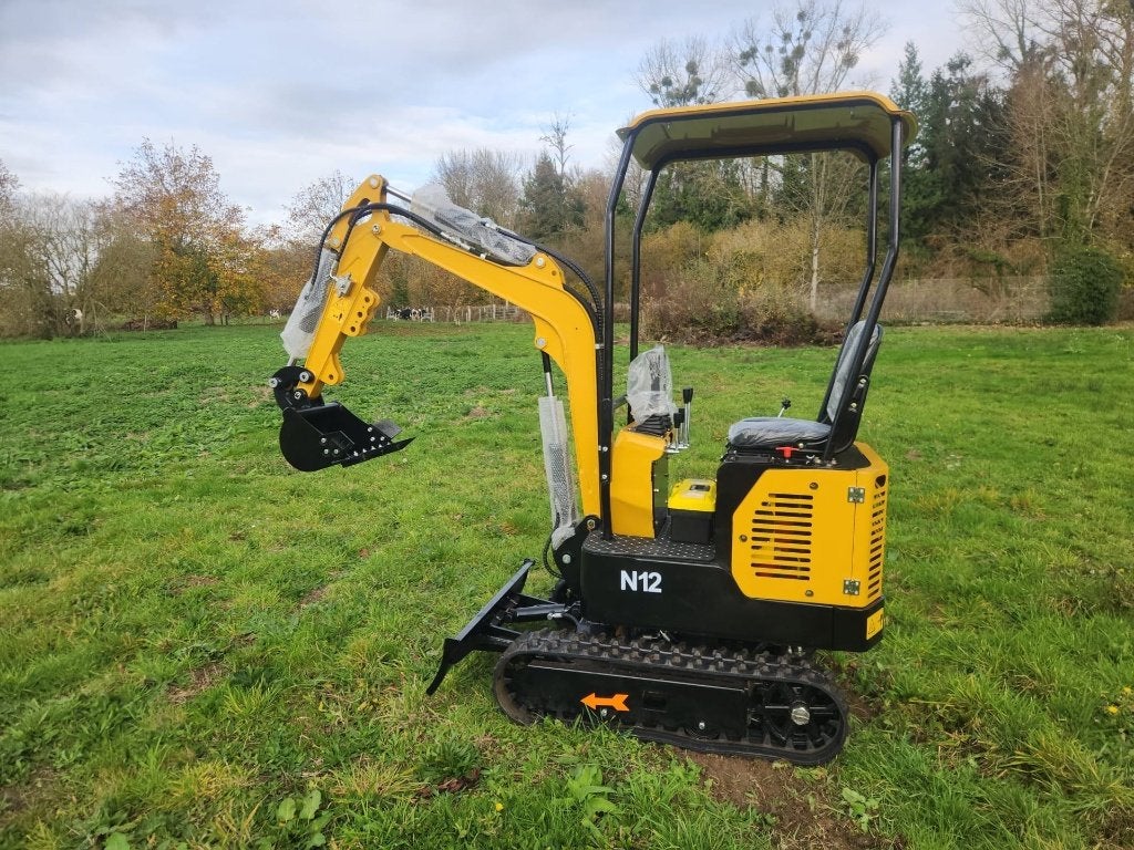 Nieuwe minigraver Model 1200 KG, Sloopwerk binnen