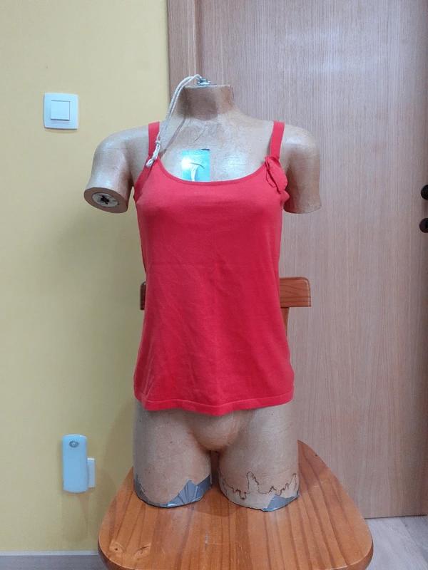 Marie Mero rode tanktop — Maat M/38, Maat 38/40 (M), Marie mero, Ophalen of Verzenden, Gedragen