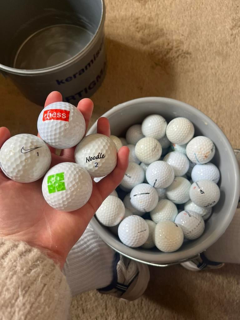 Golfballen, Sport en Fitness, Golf, Ophalen of Verzenden, Zo goed als nieuw