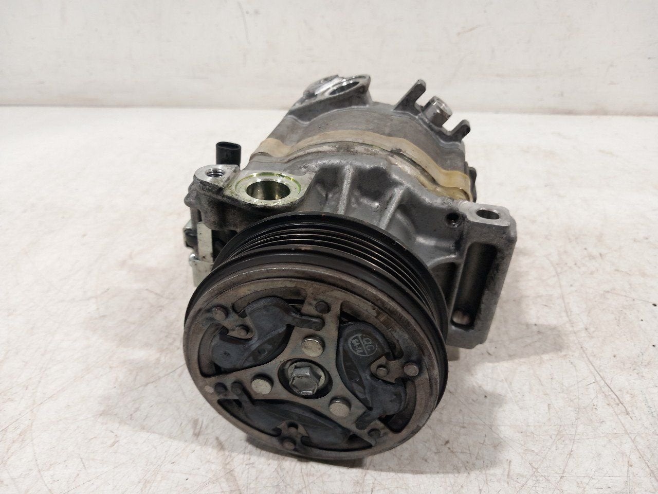 Airco pomp Opel Karl, Autos : Pièces & Accessoires, Onderdelen@venauto.nl, Van der Ven Autorecycling B.V., Ettenseweg 76, 4706 PB Roosendaal, The Netherlands