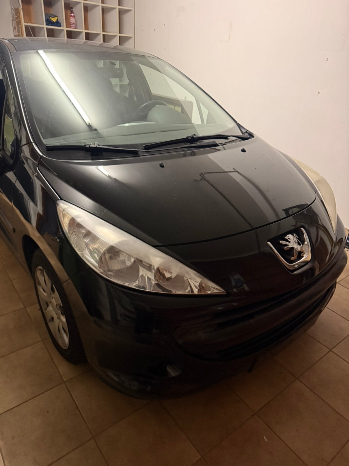 Peugeot 207 benzine zo meenemen, Auto's, 1360 cc, Zwart, Zwart, Handgeschakeld