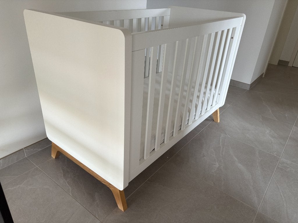 Europe Baby Iglo ledikant 60x120 – wit, zo goed als nieuw, Moins de 70 cm, Comme neuf, Sommier à lattes, Enlèvement