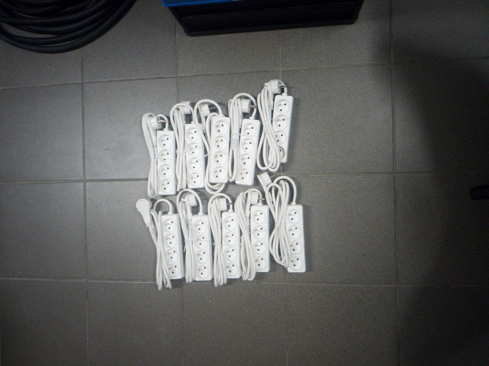 4-voudige stekkerdoos 230V - H05VV-F 3G1,5 kabel -3680W, Doe-het-zelf en Bouw, Elektriciteit en Kabels, Ophalen, Stekkerdoos