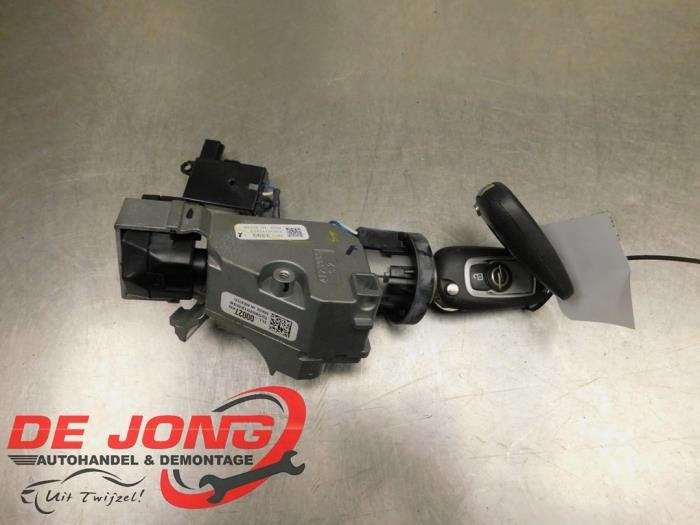 Serrure de contact + clé d'un Opel Astra, -, Opel, 3 mois de garantie, Utilisé