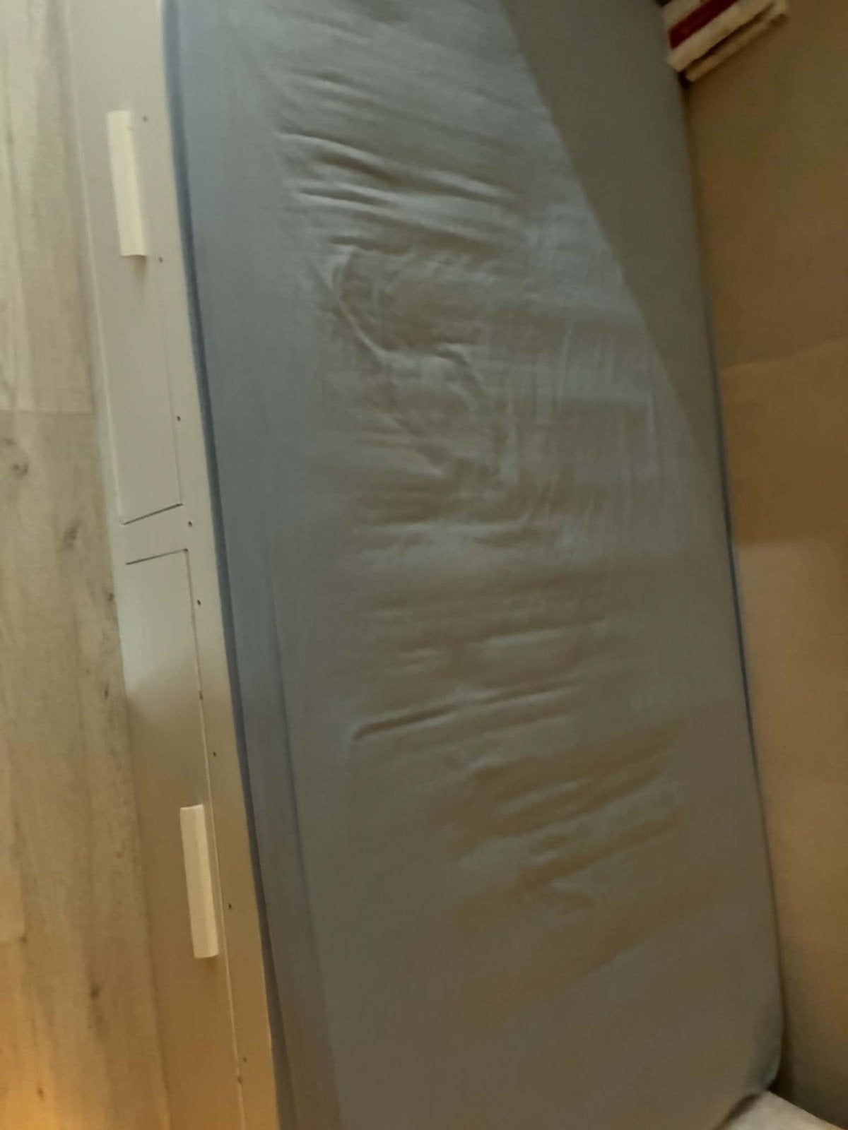 1persoonsbed met vaste lattenbodem en 2schuiven, Huis en Inrichting, Ophalen, Eenpersoons