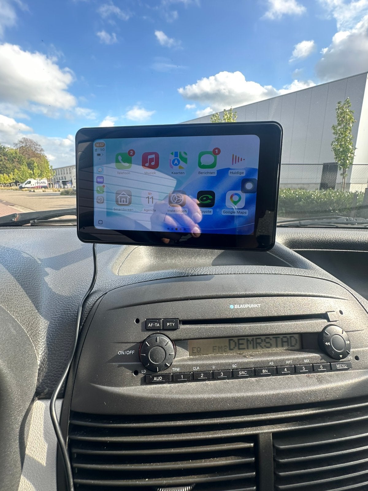 Fiat Punto 1.2 essence 4€ AUTOMATIQUE, GARANTIE, CarPlay, Autos, 1242 cm³, Argent ou Gris, Achat, Entreprise