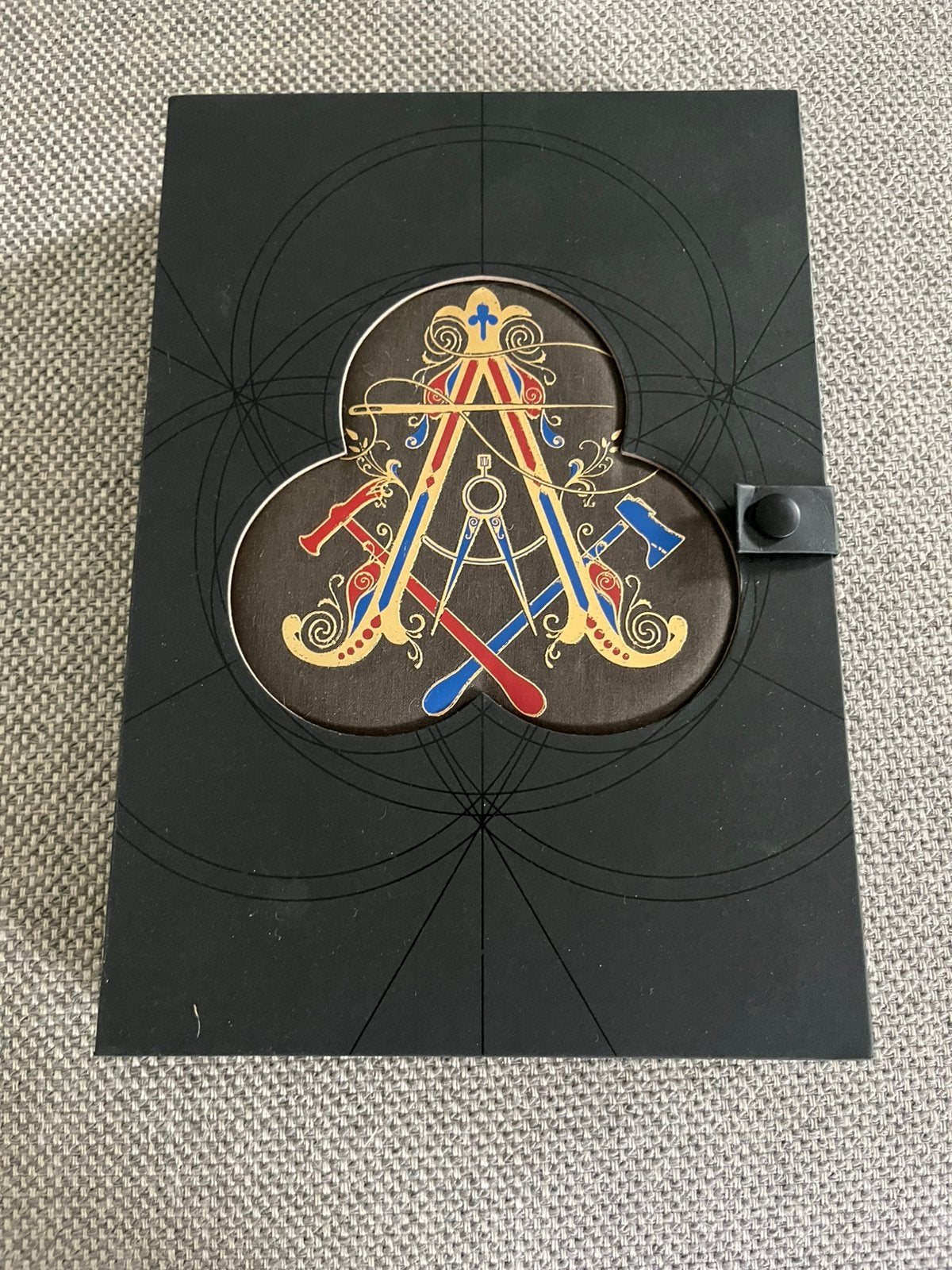 Tomorrowland box + bandje, Enlèvement