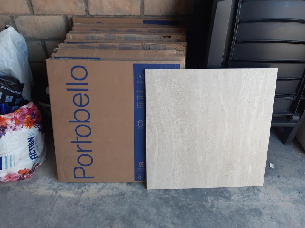 Tegels ook geschikt voor vloer verwarming 60cm op 60cm, Doe-het-zelf en Bouw, Tegels, Ophalen