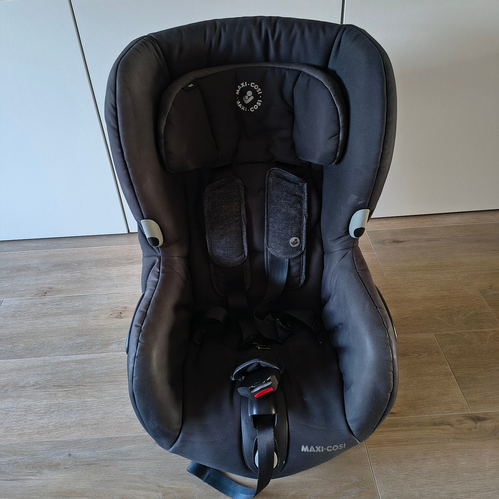 Autostoel Maxi-Cosi Axiss Nomad Black, Ophalen, 0 t/m 18 kg, Zijbescherming, Maxi-Cosi