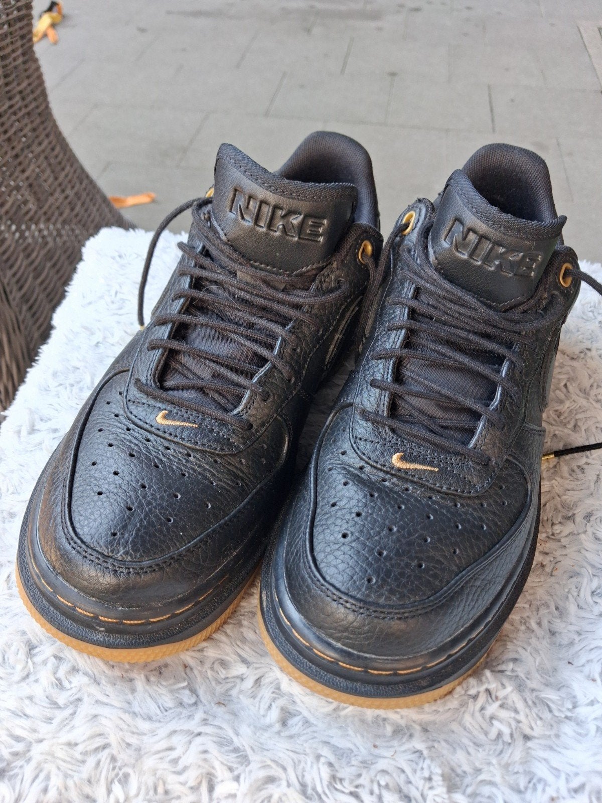 NIKE AIR NIEUW, Ophalen