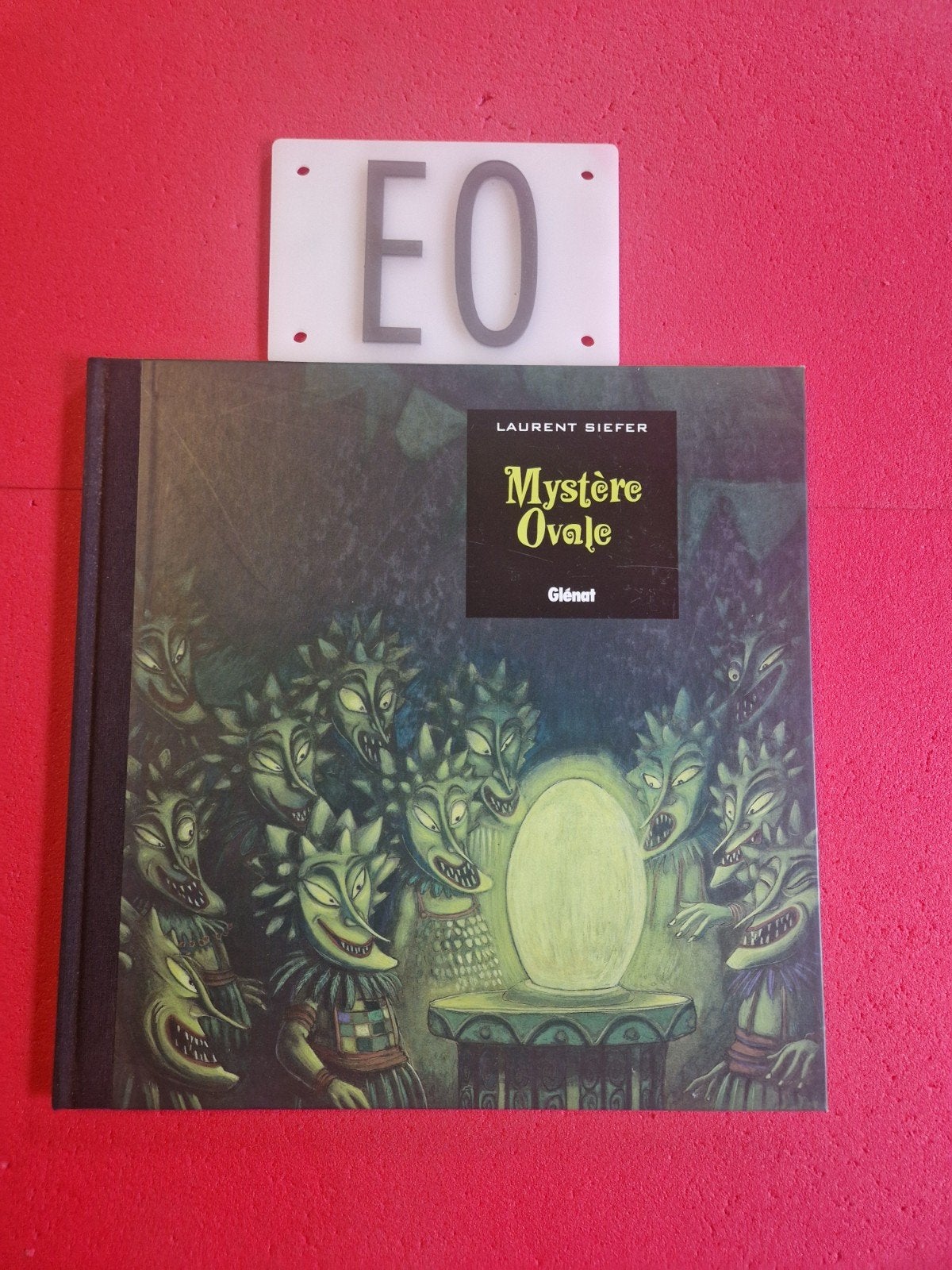 bd mystère ovale, EO, Enlèvement ou Envoi