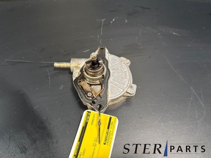 Vacuumpomp (Benzine) van een Mercedes SLK, Gebruikt, -, Ophalen of Verzenden, -