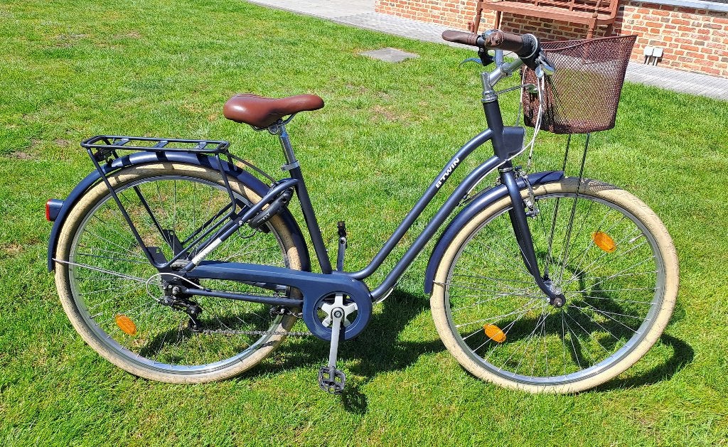 B-twin cargofiets, Fietsen en Brommers, Ophalen, Zo goed als nieuw, Overige merken
