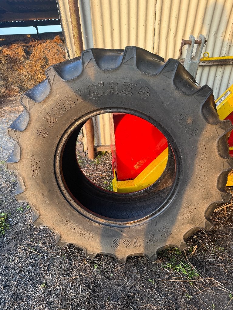 2 Tractorbanden, Zakelijke goederen, Ophalen