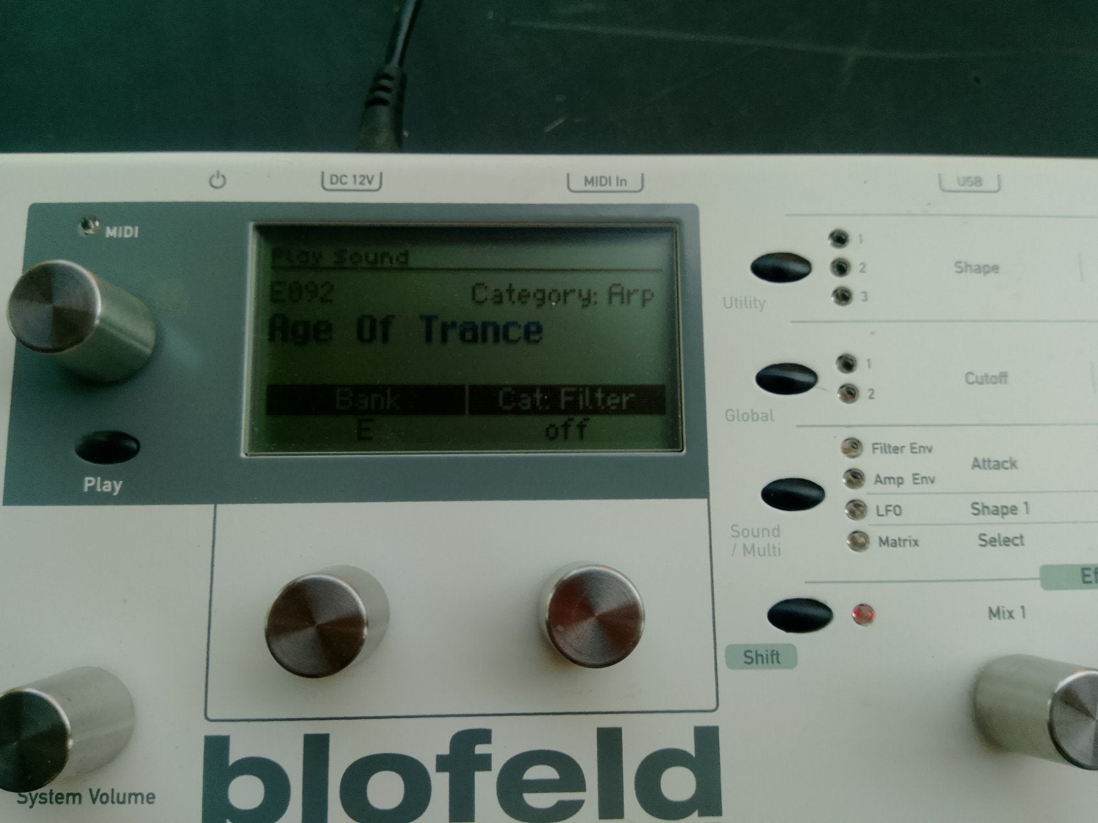 Waldorf blofeld synth., Enlèvement