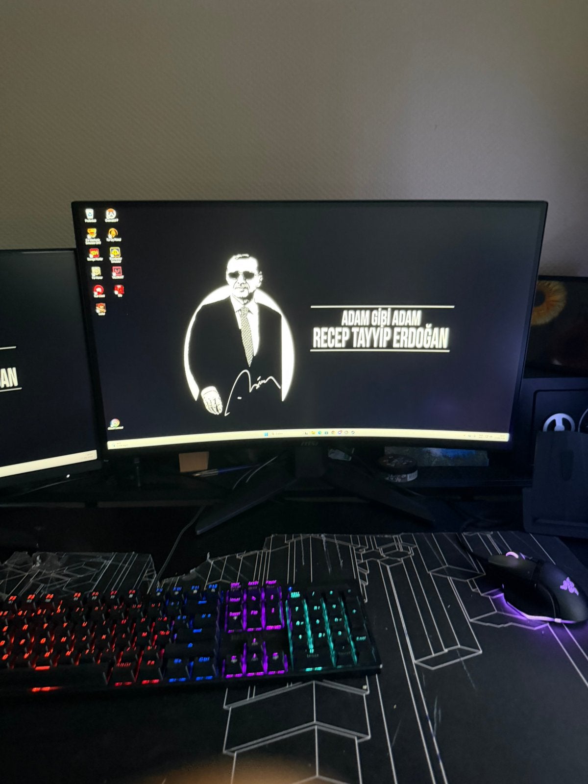 Gaming PC + 2 monitoren GLOEDNIEUW, Ophalen, Nieuw, Gaming, SSD