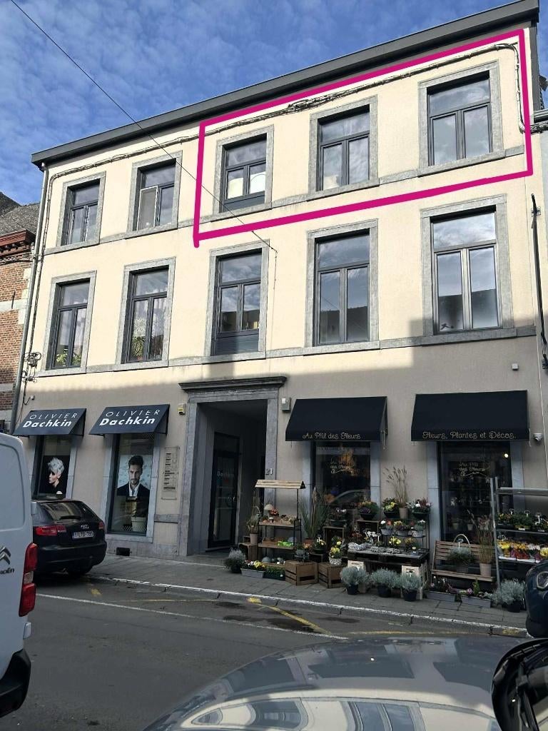 Philippeville: Joli appartement 75 M2 en plein centre. PEB C, 50 m² ou plus, Province de Namur