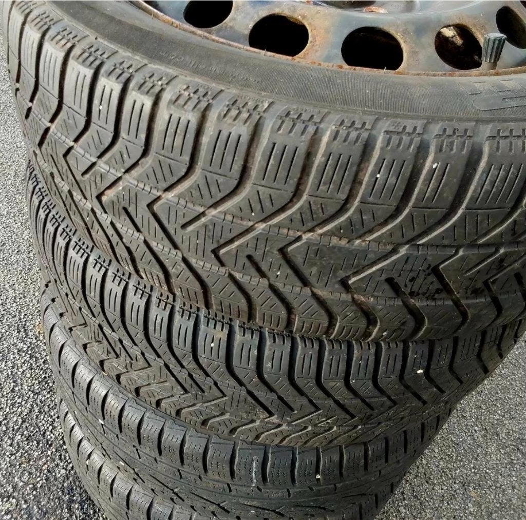 Roues hiver 205/55-16 d'une VW Golf, Autos : Pièces & Accessoires, Pneus et Jantes, Pneus hiver, 16 pouces, 205 mm