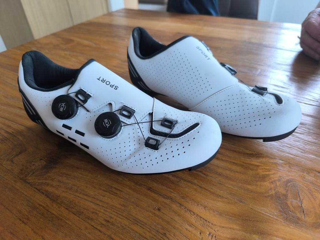 Koersschoenen merk sport maat 43, Enlèvement